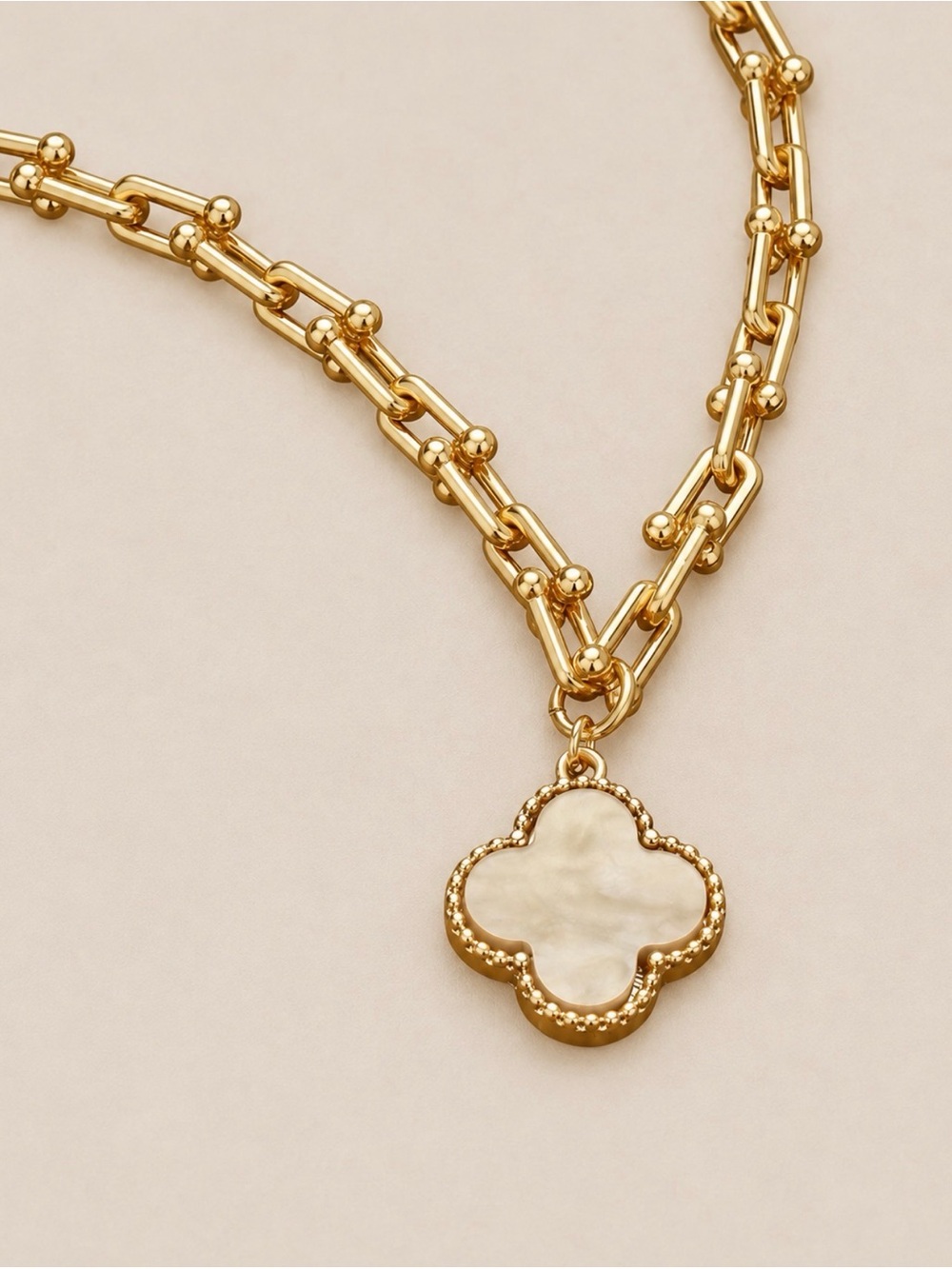 Clover Hardware Necklace - G- NU (7205)